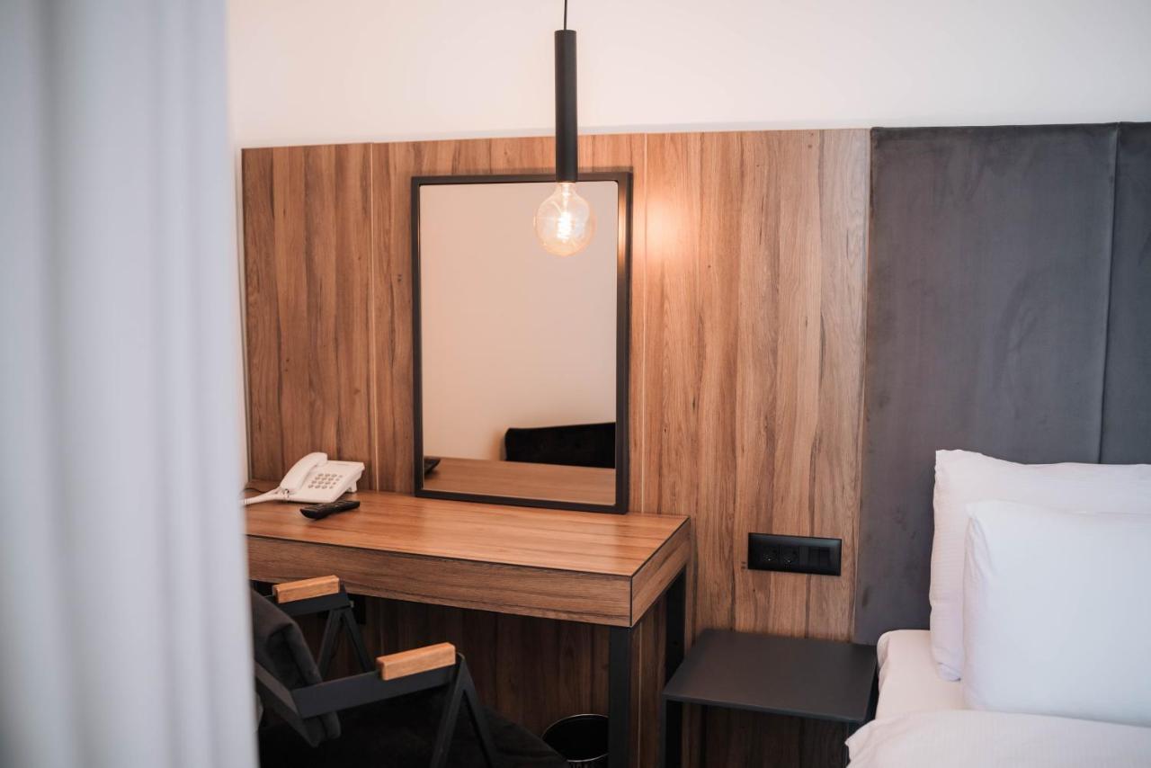 Hotel Carpe Diem Мостар Екстер'єр фото