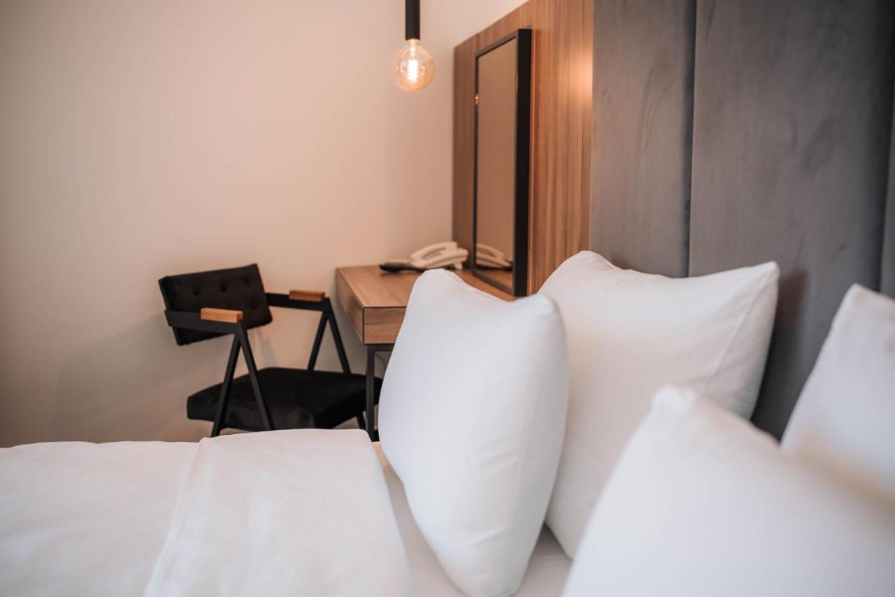 Hotel Carpe Diem Мостар Екстер'єр фото