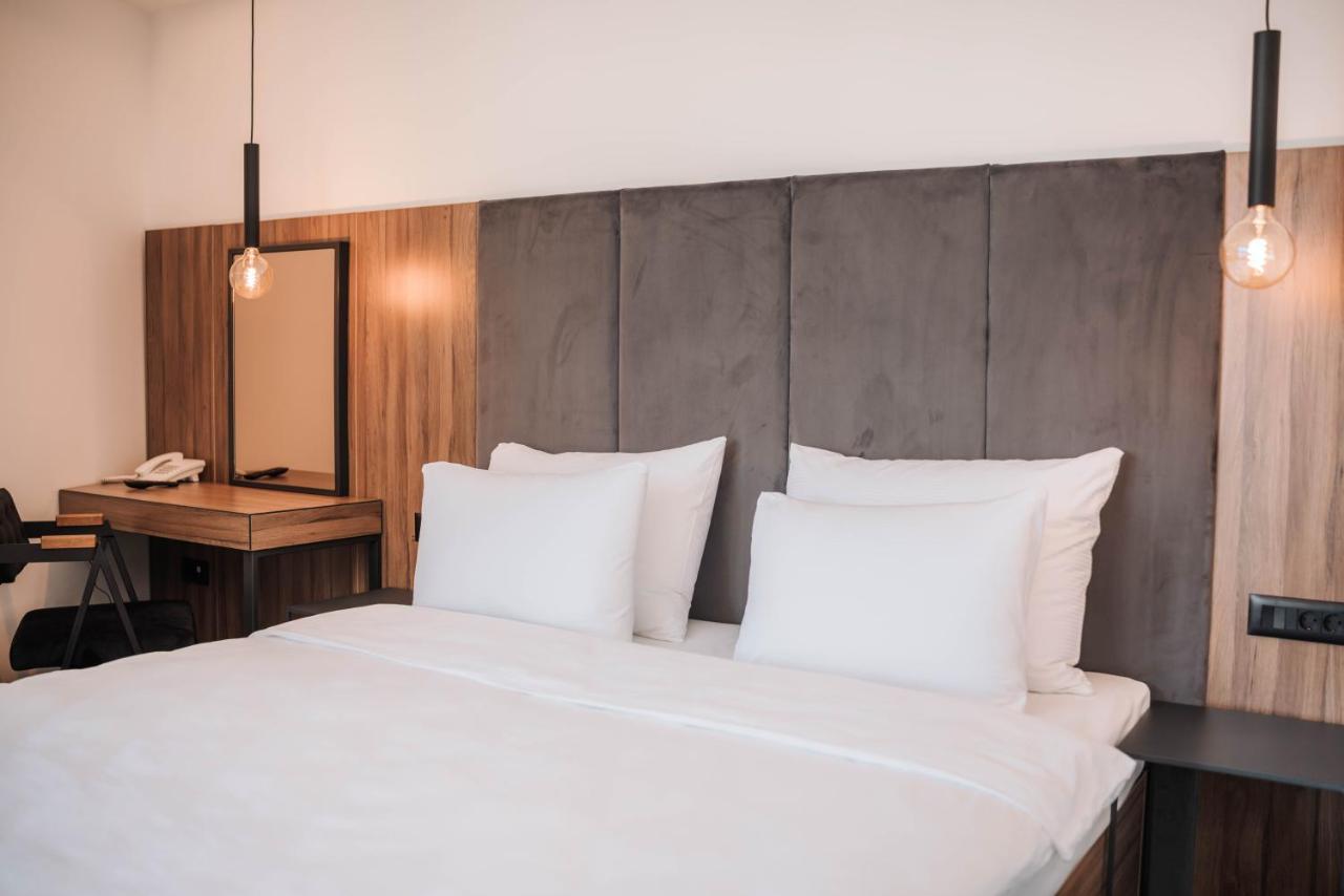 Hotel Carpe Diem Мостар Екстер'єр фото