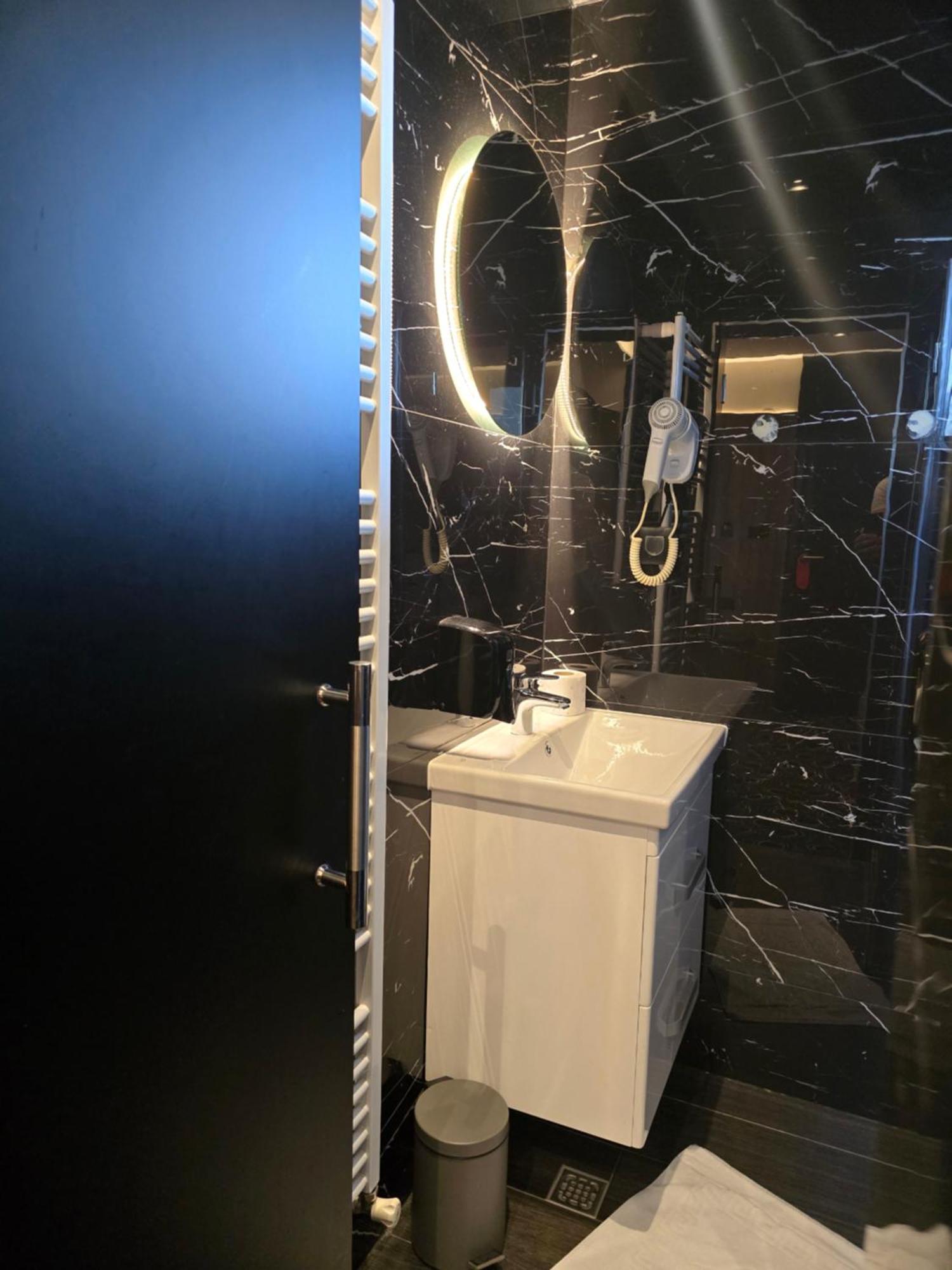 Hotel Carpe Diem Мостар Екстер'єр фото