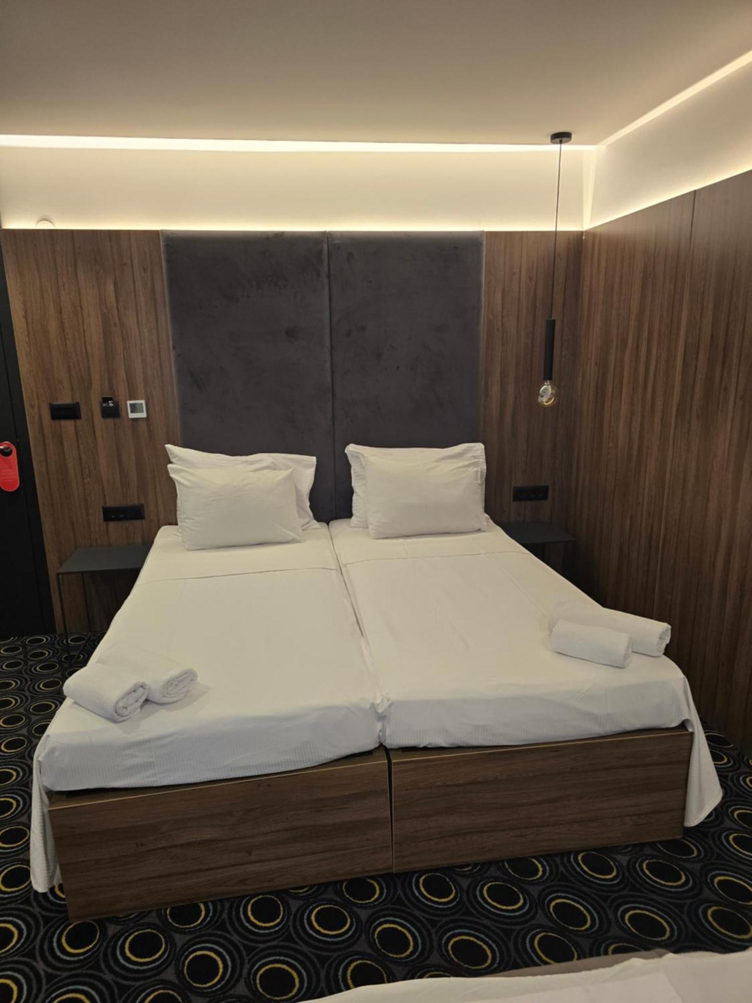 Hotel Carpe Diem Мостар Екстер'єр фото